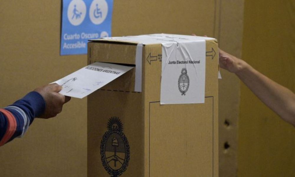 La fiscalía apelará la cautelar que suspende la anulación de las PASO. «La demanda es exclusiva del Poder Legislativo, no es un caso judiciable». La fiscalía apelará la cautelar que suspende la anulación de las PASO. «La demanda es exclusiva del Poder Legislativo, no es un caso judiciable».