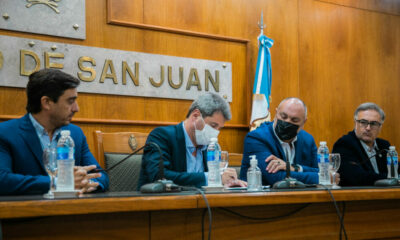 Uñac y Baistrocchi firmaron un convenio para la repavimentación de avenidas principales por más de 500 millones de pesos.￼