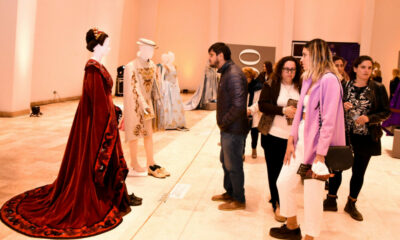 La muestra “100 Años de vestuario del Teatro Colón” llega al Teatro del Bicentenario.￼