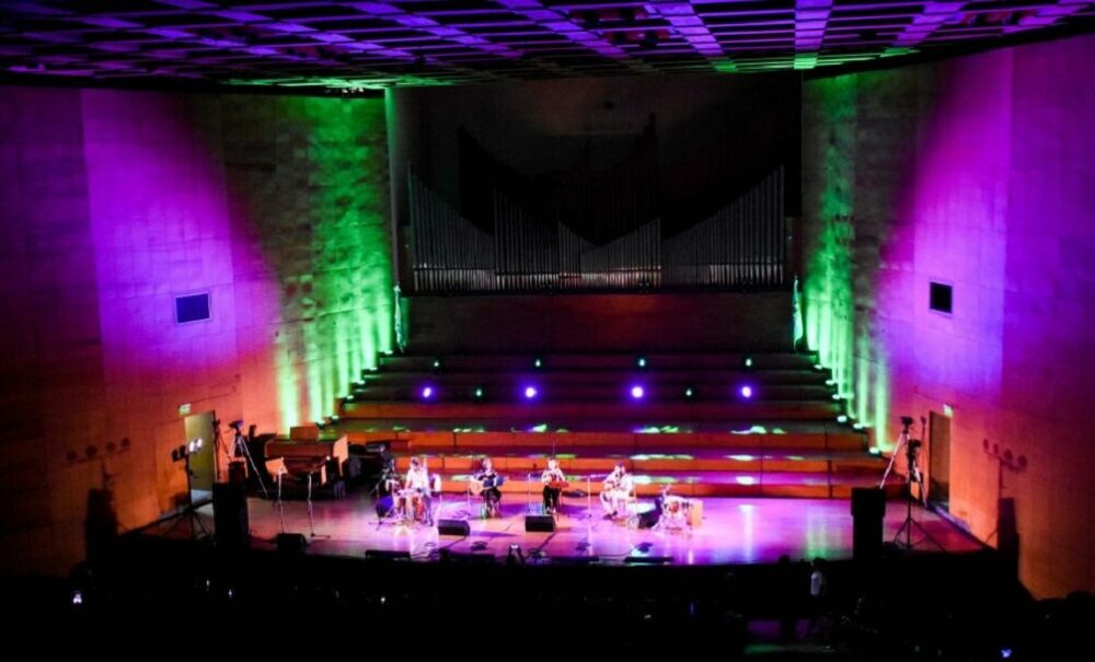 El recital “Cuerdas al viento” sube al escenario del Auditorio con un show imperdible. El recital “Cuerdas al viento” sube al escenario del Auditorio con un show imperdible.