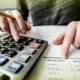 El Ministerio de Economía informó que la recaudación tributaria aumentó 62,5% en marzo a un billón 241.089 millones de pesos.