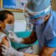 La vacunación contra el coronavirus logró bajar del 3% al 0,3% la letalidad infantil.