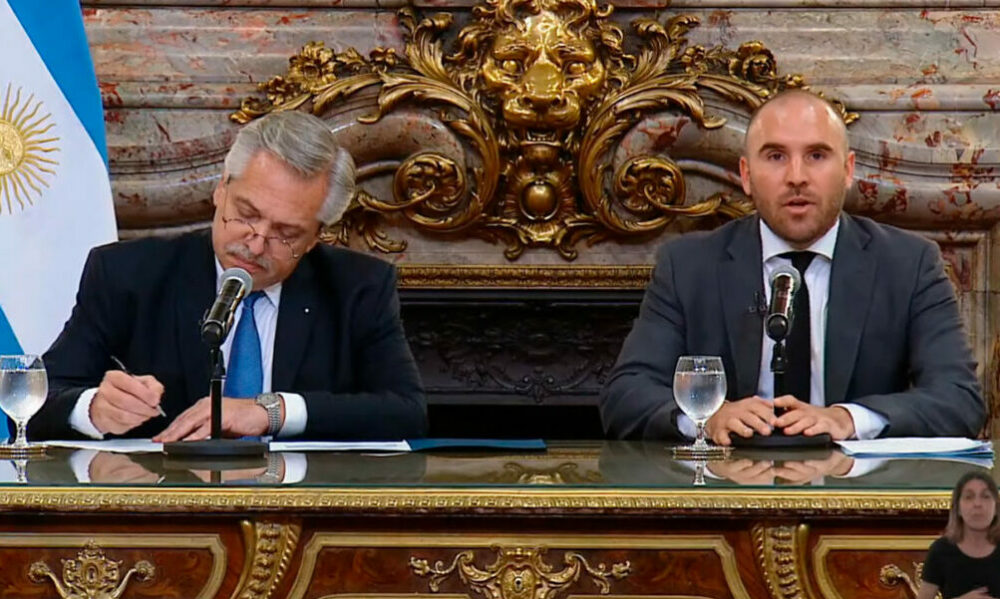 Monotributistas, jubilados y trabajadores informales: Todos los detalles de los bonos que anunciaron el Presidente y Martín Guzmán. Monotributistas, jubilados y trabajadores informales: Todos los detalles de los bonos que anunciaron el Presidente y Martín Guzmán.