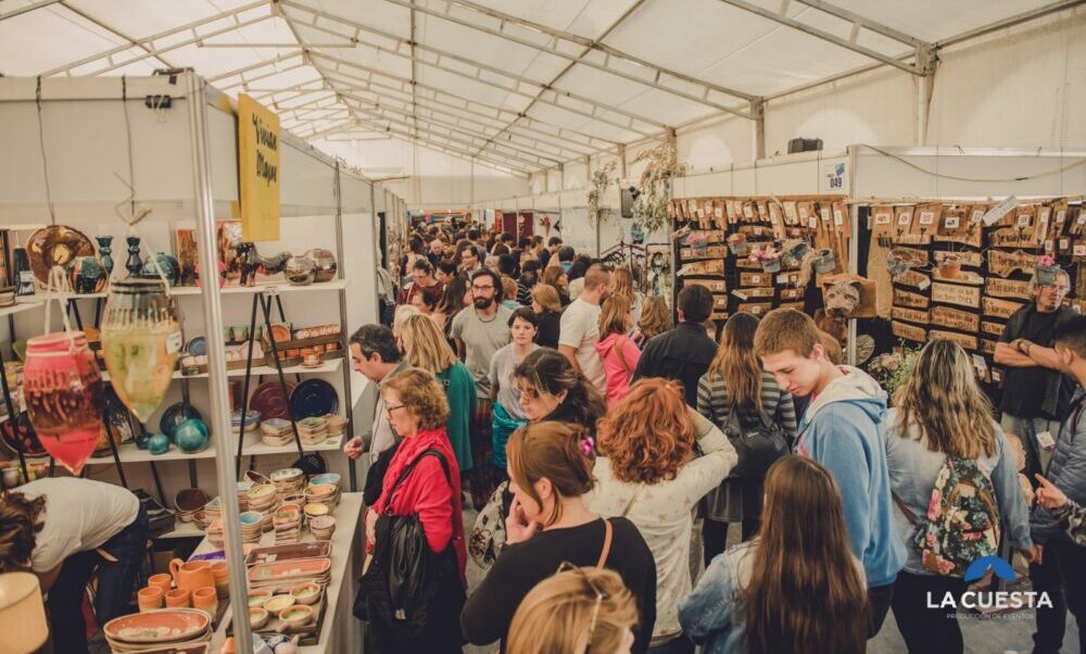 ¡No te lo pierdas! Este jueves inaugura la 27° edición de la Feria Internacional de Artesanías. ¡No te lo pierdas! Este jueves inaugura la 27° edición de la Feria Internacional de Artesanías.