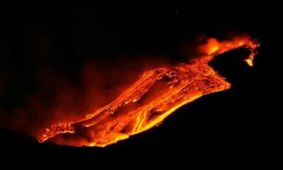 Descubren que una estructura ubicada a 3.000 km debajo de Hawái podría ser remanente una roca antigua o una fuga del núcleo terrestre.￼￼
