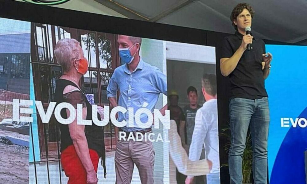 Con un acto en Santa Fe, Martín Lousteau presentó su espacio: “No es contra nadie”. Con un acto en Santa Fe, Martín Lousteau presentó su espacio: “No es contra nadie”.