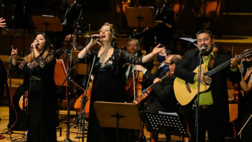 El Auditorio vibró con folclore cuyano sinfónico por el 460 aniversario de la fundación de San Juan El Auditorio vibró con folclore cuyano sinfónico por el 460 aniversario de la fundación de San Juan