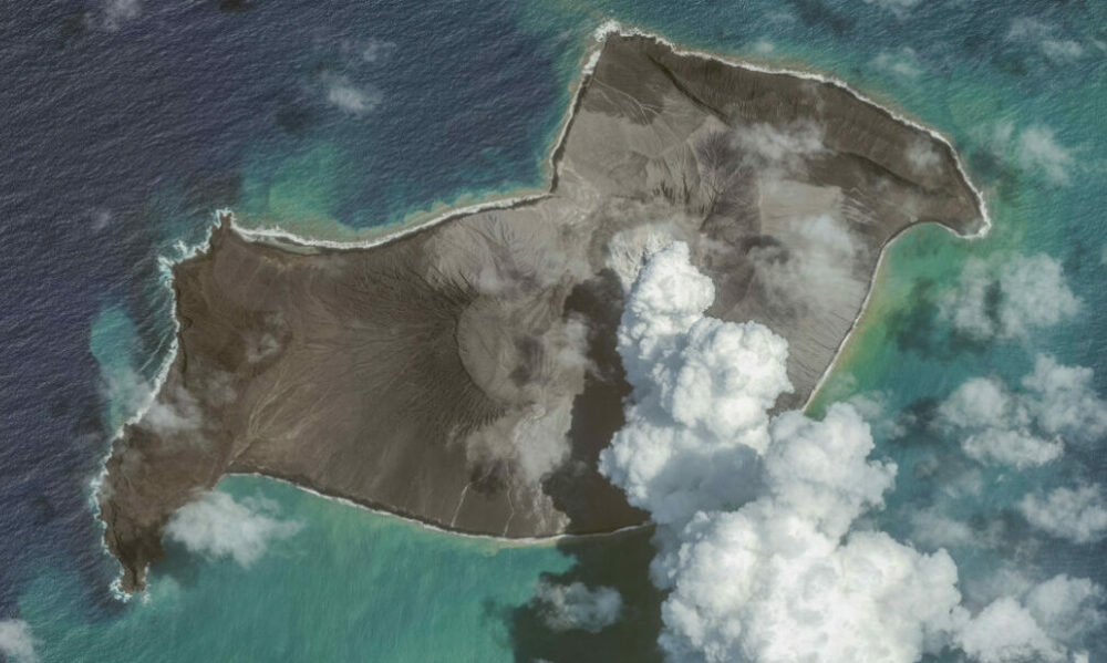 Descubren el fenómeno que originó el tsunami tras la erupción del volcán en Tonga. Descubren el fenómeno que originó el tsunami tras la erupción del volcán en Tonga.