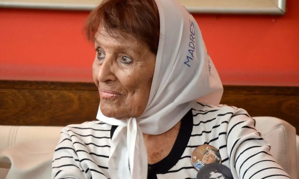 Taty Almeida llega a San Juan en el marco de los 40 años de Malvinas. Taty Almeida llega a San Juan en el marco de los 40 años de Malvinas.
