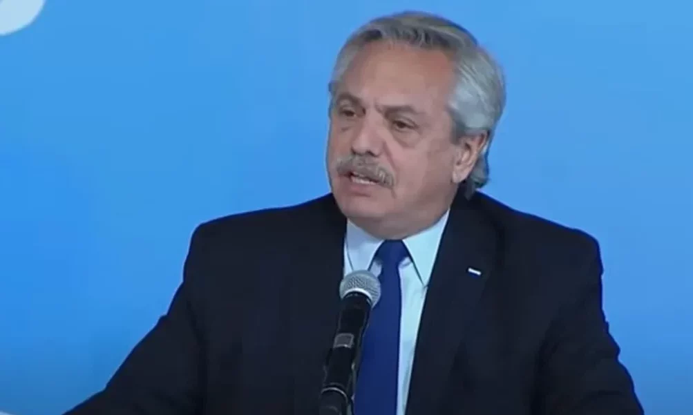 El Presidente encabeza el acto por los tres años de gestión y mantiene audiencias en Casa Rosada. El Presidente encabeza el acto por los tres años de gestión y mantiene audiencias en Casa Rosada.
