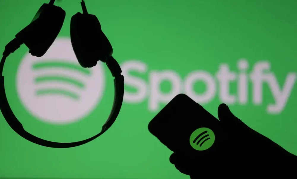 Spotify sale a dar pelea con YouTube por el negocio de los videos musicales