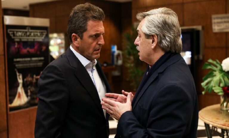 El Presidente le tomará juramento a Sergio Massa como ministro de Economía. El Presidente le tomará juramento a Sergio Massa como ministro de Economía.