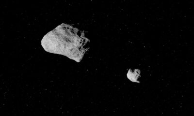 La NASA descubre que un asteroide tiene luna propia.