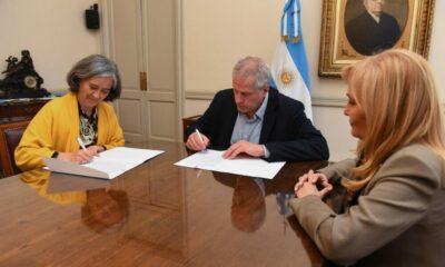 Trincado firmó con Perczyk el convenio de extensión horaria en escuelas primarias.
