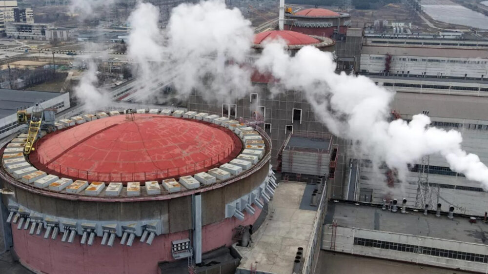 Zaporiyia busca adherirse a Rusia en medio de los bombardeos a su central nuclear. Zaporiyia busca adherirse a Rusia en medio de los bombardeos a su central nuclear.