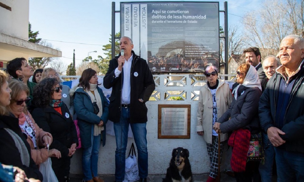 Trelew: El emotivo regreso de los ex presos políticos a la cárcel de Rawson 50 años después. Trelew: El emotivo regreso de los ex presos políticos a la cárcel de Rawson 50 años después.