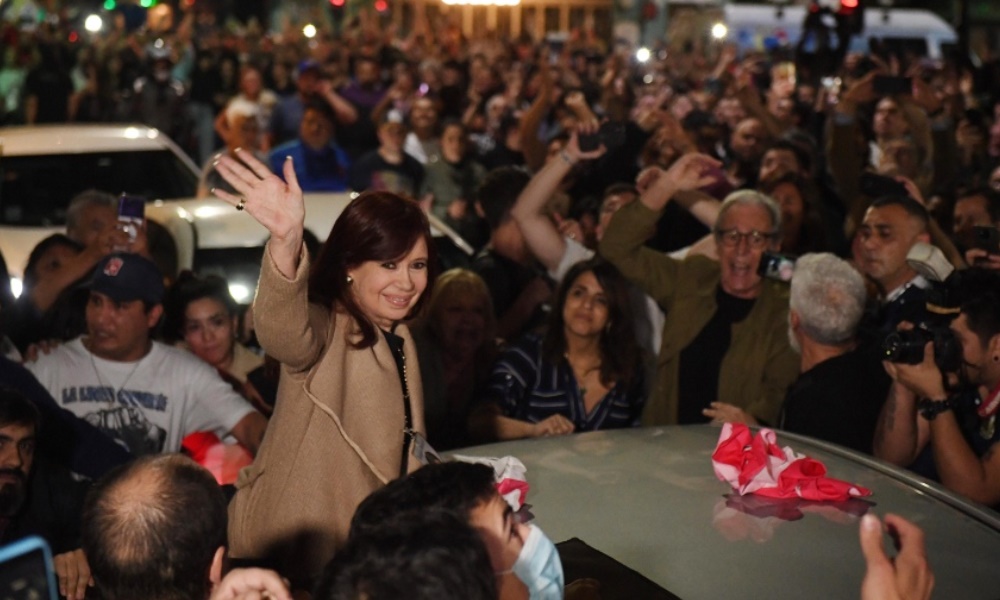 El FDT realizará este sábado marchas en plazas de todo el país en respaldo a la vicepresidenta. El FDT realizará este sábado marchas en plazas de todo el país en respaldo a la vicepresidenta.