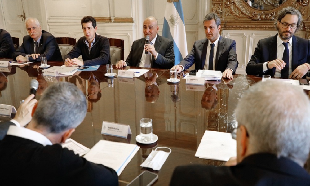 El Gabinete está reunido en Casa de Gobierno. El Gabinete está reunido en Casa de Gobierno.