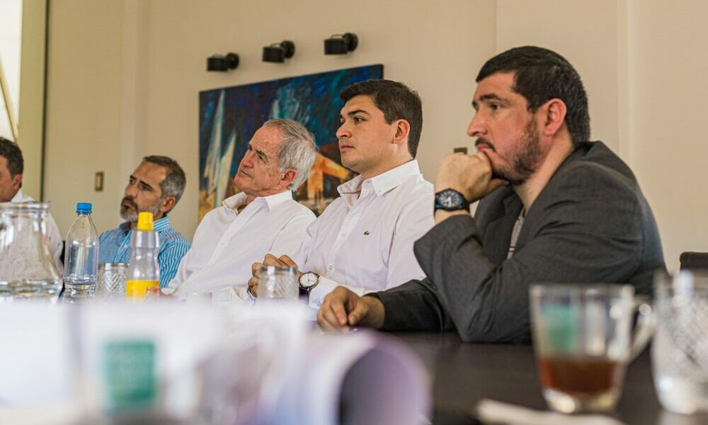 Ambiente firmó un convenio para seguir trabajando en la puesta en valor del Parque Sarmiento. Ambiente firmó un convenio para seguir trabajando en la puesta en valor del Parque Sarmiento.
