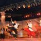 Sábado de PreCosquin en la Plaza Hipólito Yrigoyen.