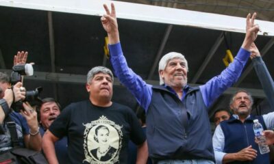 Camioneros acordó un aumento salarial de 107% y un bono de 100 mil pesos.