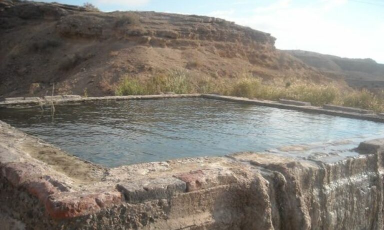Leyenda de las aguas de La Laja: de amor, locura y muerte. Leyenda de las aguas de La Laja: de amor, locura y muerte.
