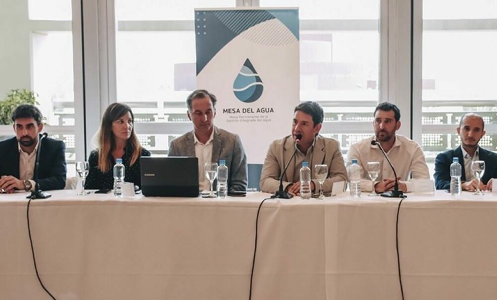 La Mesa del Agua evaluó positivamente el proyecto de fomento a la eficiencia hídrica. La Mesa del Agua evaluó positivamente el proyecto de fomento a la eficiencia hídrica.