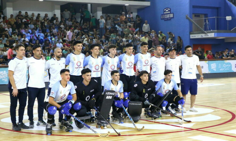 Argentina juega la final del mundial Sub 19 de hockey contra Italia. Argentina juega la final del mundial Sub 19 de hockey contra Italia.