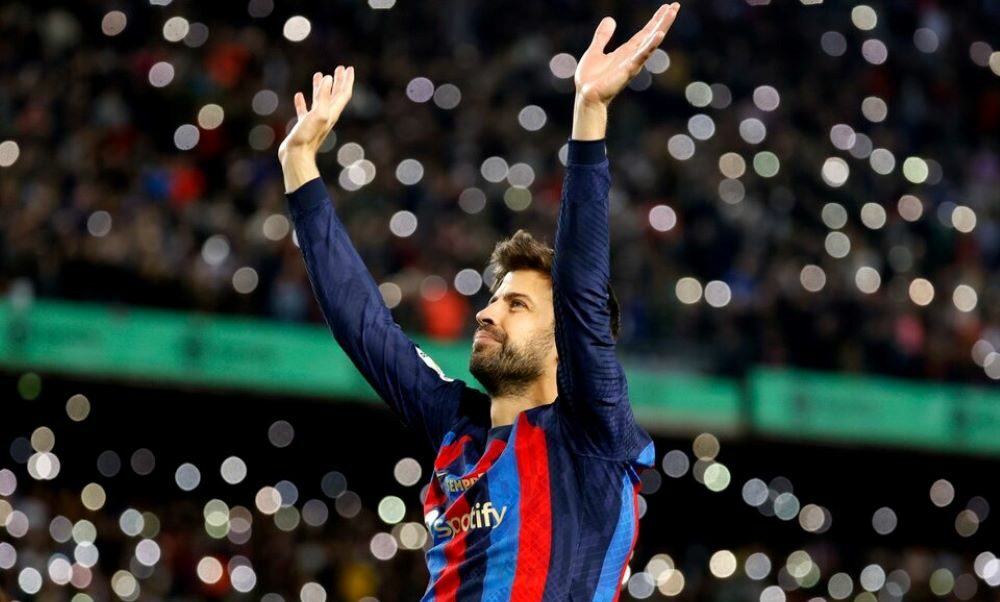 Gerard Piqué se despidió del fútbol con un triunfo del Barcelona. Gerard Piqué se despidió del fútbol con un triunfo del Barcelona.