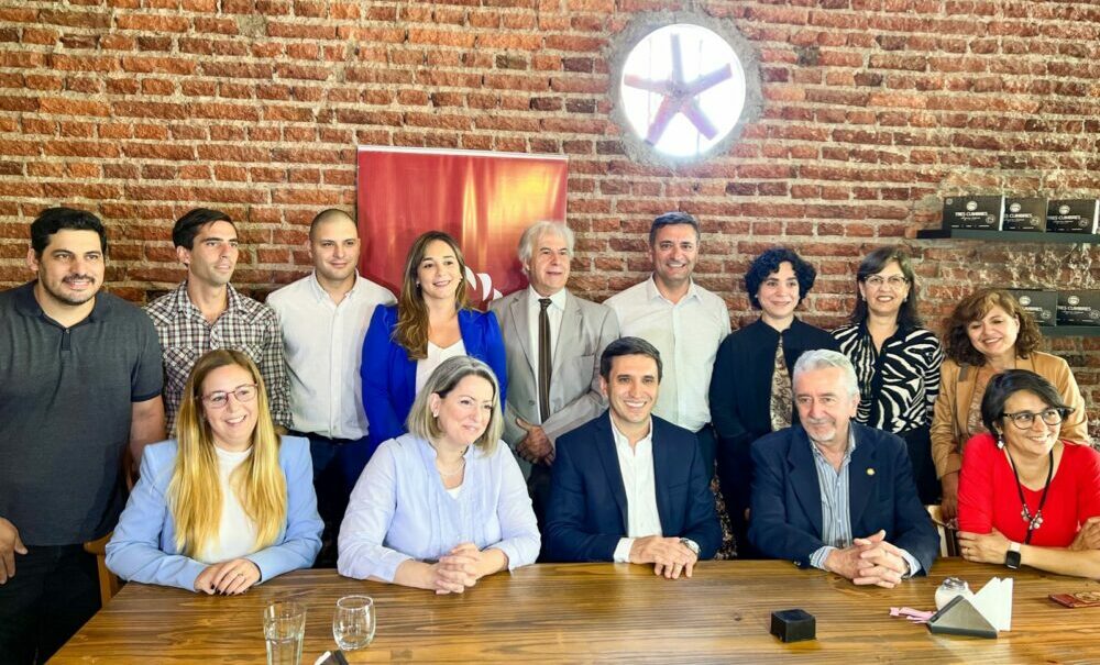 San Martín se equipa con tecnología de punto para fortalecer la educación. San Martín se equipa con tecnología de punto para fortalecer la educación.