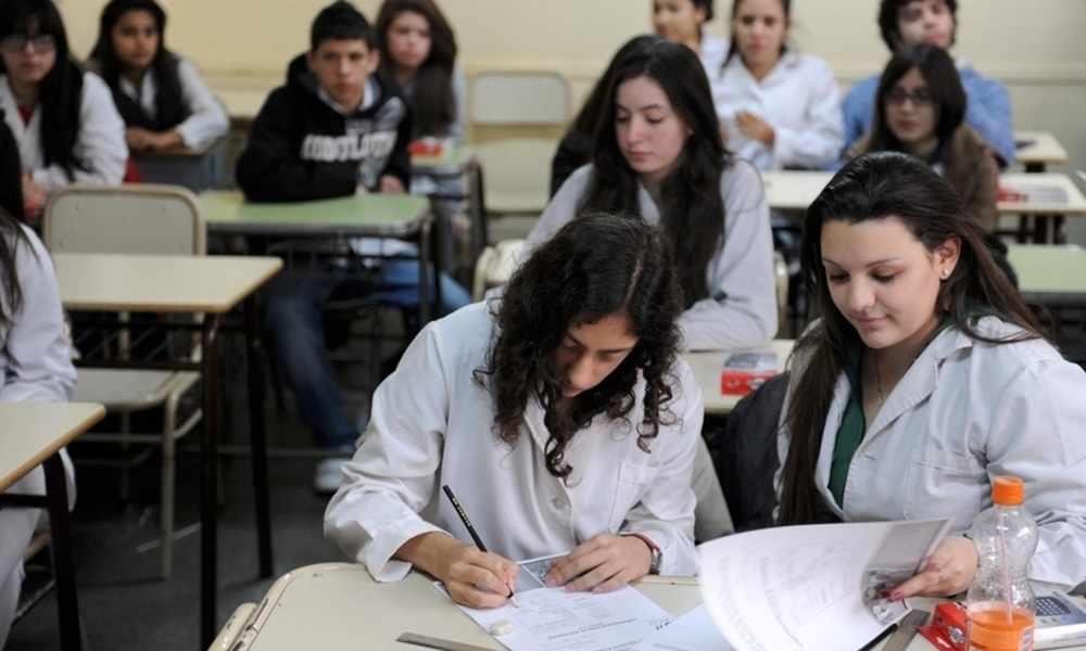 Comienza la reubicación de estudiantes secundarios de gestión estatal Comienza la reubicación de estudiantes secundarios de gestión estatal