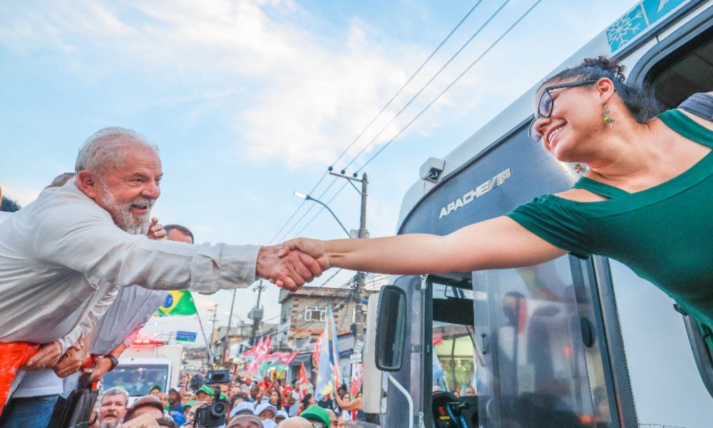 «El Brasil del Futuro ha comenzado», advirtió Lula, que asume la presidencia este domingo 1 de enero. «El Brasil del Futuro ha comenzado», advirtió Lula, que asume la presidencia este domingo 1 de enero.
