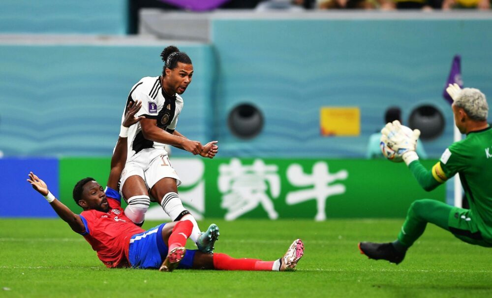 Alemania goleó a Costa Rica pero no le alcanzó y quedó afuera del Mundial. Alemania goleó a Costa Rica pero no le alcanzó y quedó afuera del Mundial.