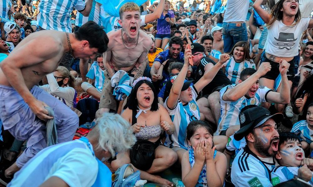 La Hinchada Argentina marcó asistencia en las calles de todas las provincias. La Hinchada Argentina marcó asistencia en las calles de todas las provincias.