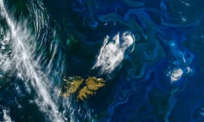 Una foto de la NASA muestra a las Malvinas «frente a la costa de Argentina».