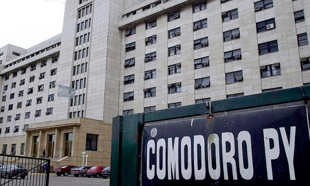 A 39 años de la recuperación democrática: penoso retroceso. A 39 años de la recuperación democrática: penoso retroceso.