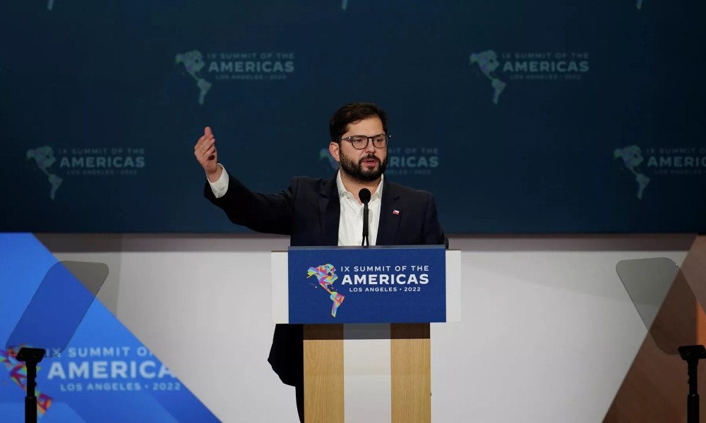 América Latina: Chile anuncia empresa estatal de litio y en Perú Boluarte afirma: «Nos vamos todos». América Latina: Chile anuncia empresa estatal de litio y en Perú Boluarte afirma: «Nos vamos todos».