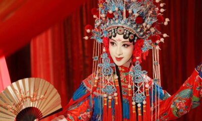 La Ópera China: tradición grupal y música popular.