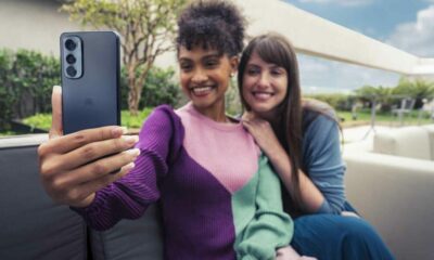 Celulares perfumados: ¿En qué consisten los últimos lanzamientos de Motorola?
