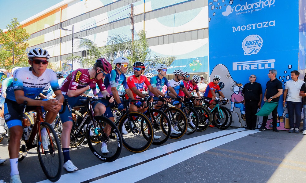 Hoy se vive la cuarta etapa de la Vuelta: todo lo que hay que tener en cuenta y como ver online. Hoy se vive la cuarta etapa de la Vuelta: todo lo que hay que tener en cuenta y como ver online.