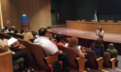 Educación impulsó a docentes a pensar la escuela desde la creatividad y el disfrute para aprender.