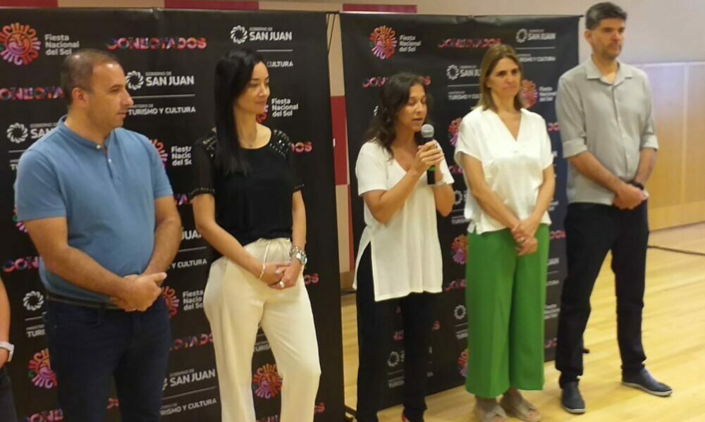 La ministra Claudia Grynszpan presentó más detalles de la Fiesta Nacional del Sol. La ministra Claudia Grynszpan presentó más detalles de la Fiesta Nacional del Sol.