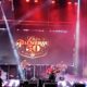 Una multitud disfrutó del carnaval y del show de “Los Palmeras”, en 25 de Mayo.
