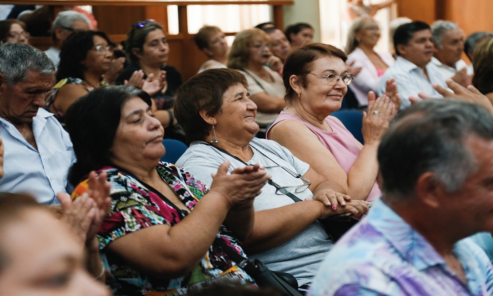 El gobernador entregó finalización de trámites jubilatorios a 50 beneficiarios. El gobernador entregó finalización de trámites jubilatorios a 50 beneficiarios.