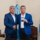 El gobernador Uñac recibió la Medalla Bicentenaria por parte del alcalde de Vicuña, Chile.