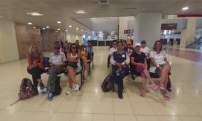 Nuevamente autoconvocados ingresaron al Centro Cívico y pidieron hablar con la ministra.