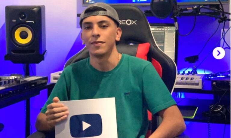 Gabi, el productor musical sanjuanino seguido por L-Gante y elegido por el DJ Fer Palacios. Gabi, el productor musical sanjuanino seguido por L-Gante y elegido por el DJ Fer Palacios.