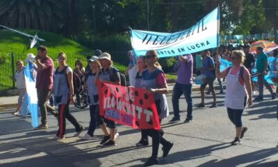 Paro de docentes autoconvocados en San Juan: Concentración, marcha y reclamo por apertura de paritarias.