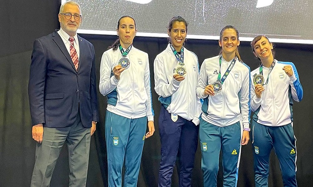 La sanjuanina Daniela Molina, ganó medalla de plata con la selección argentina de karate. La sanjuanina Daniela Molina, ganó medalla de plata con la selección argentina de karate.
