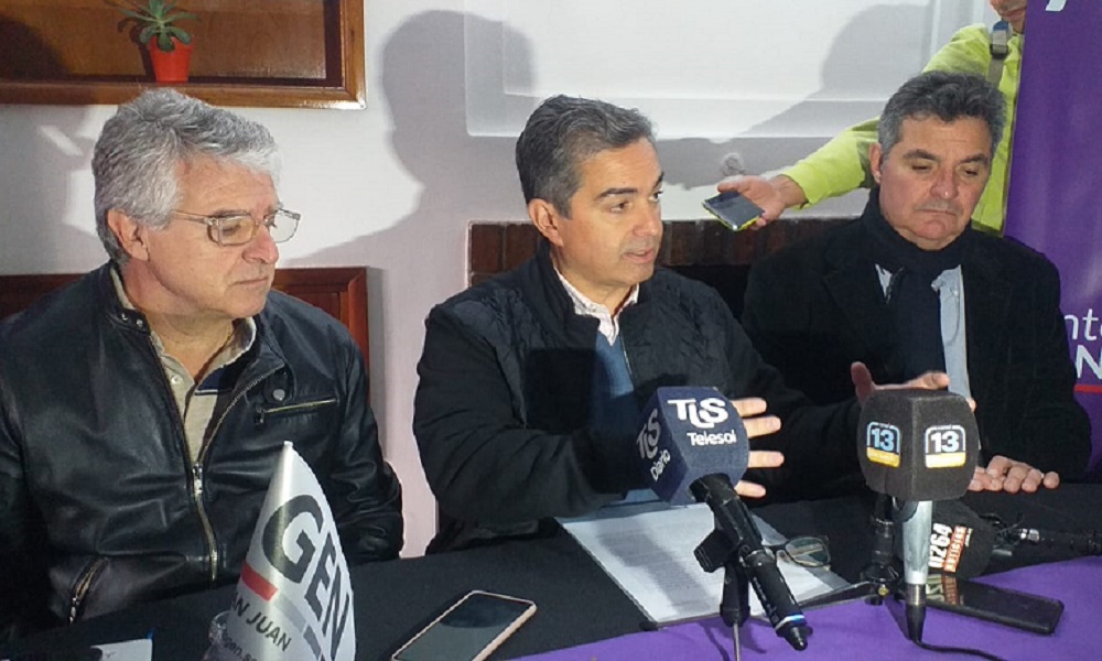 Arancibia solicitó que se suspendan las elecciones del domingo. Arancibia solicitó que se suspendan las elecciones del domingo.
